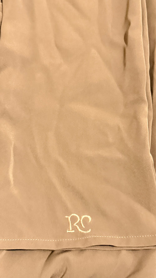 Grey essentials Archive